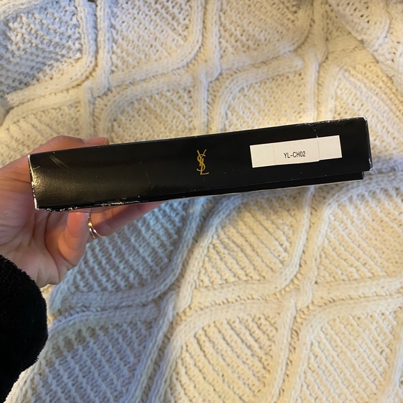 Authentic Ysl Face towels - Picture 3 of 4